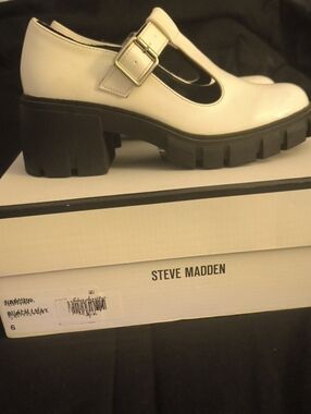 Steve Madden White Mary Jane Platform Lug Sole Shoes